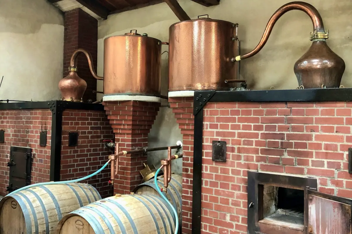Alambic calvados distillerie Groult
